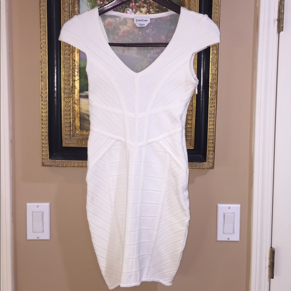 bebe Dresses & Skirts - BEBE WHITE STRETCHY DRESS 🌹